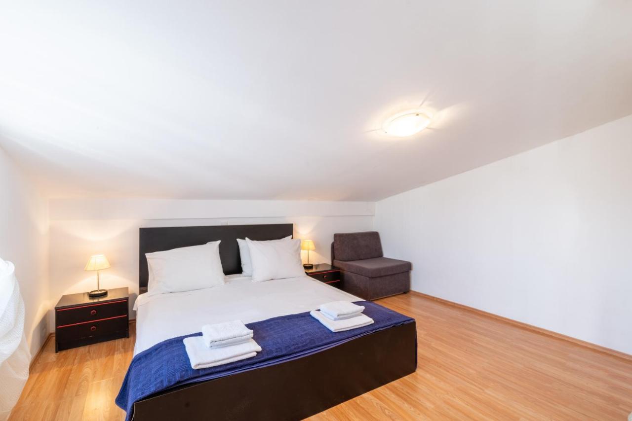 Apartments With A Parking Space Lopar, Rab - 14070 Exterior photo